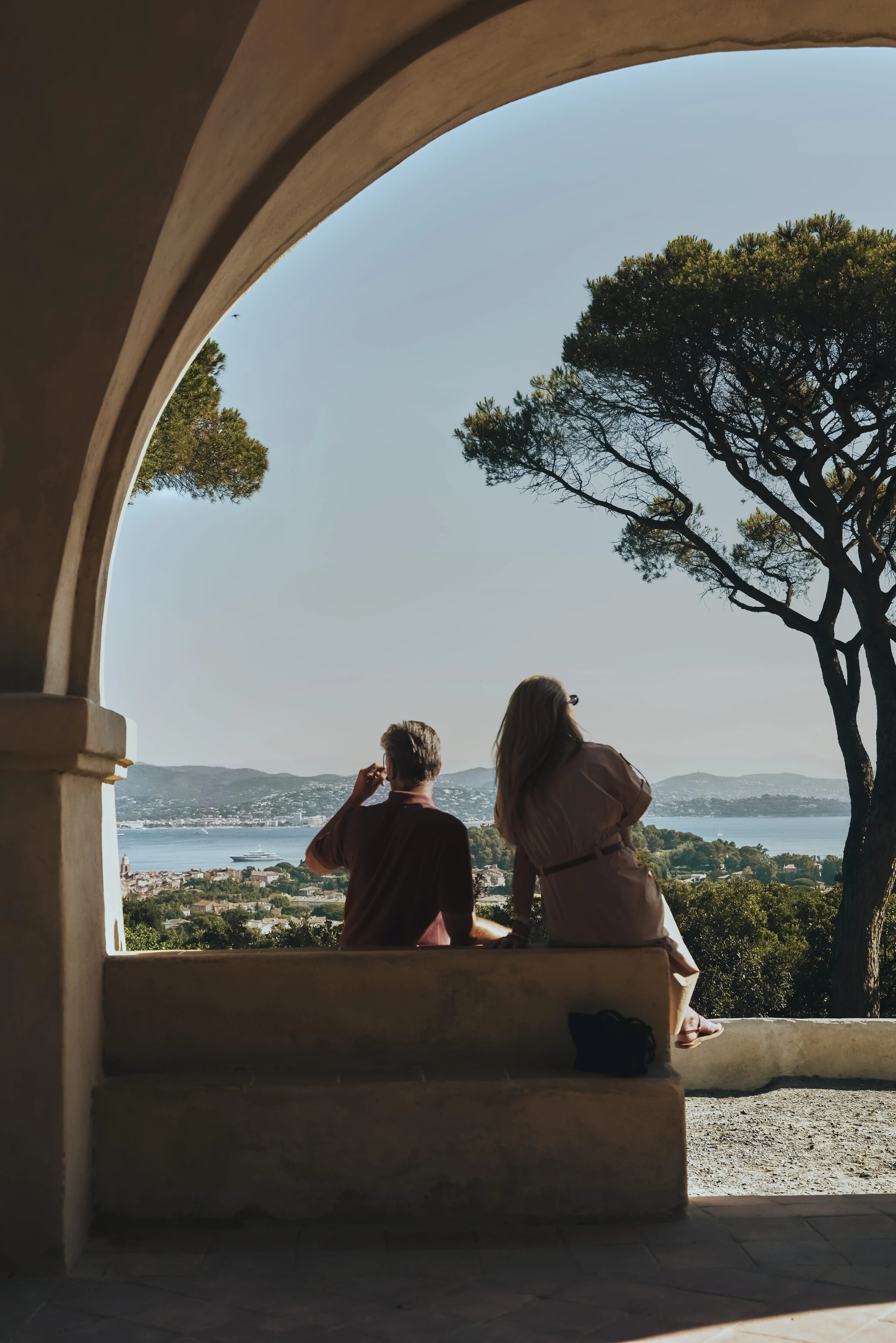 A group of elegant travelers enjoying a private luxury shore excursion.