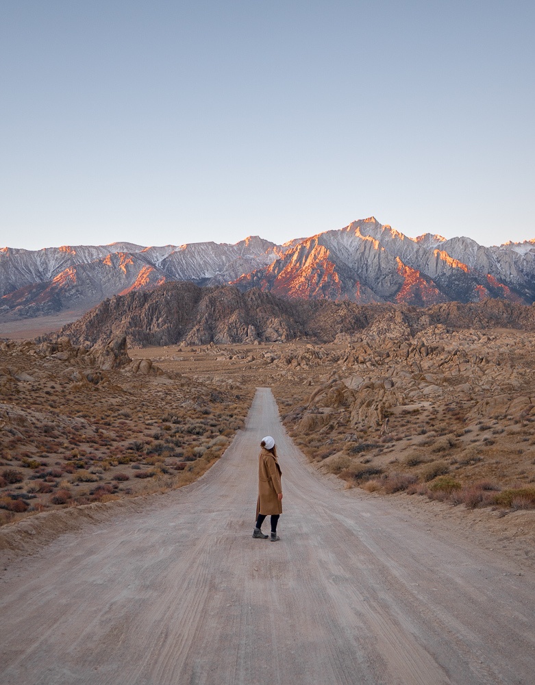 Sunrise light hitting the jagged peaks of the Sierra Nevada mountains at Alabama Hills.